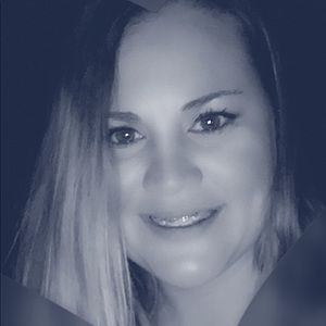 Meet your Posher, Krystal